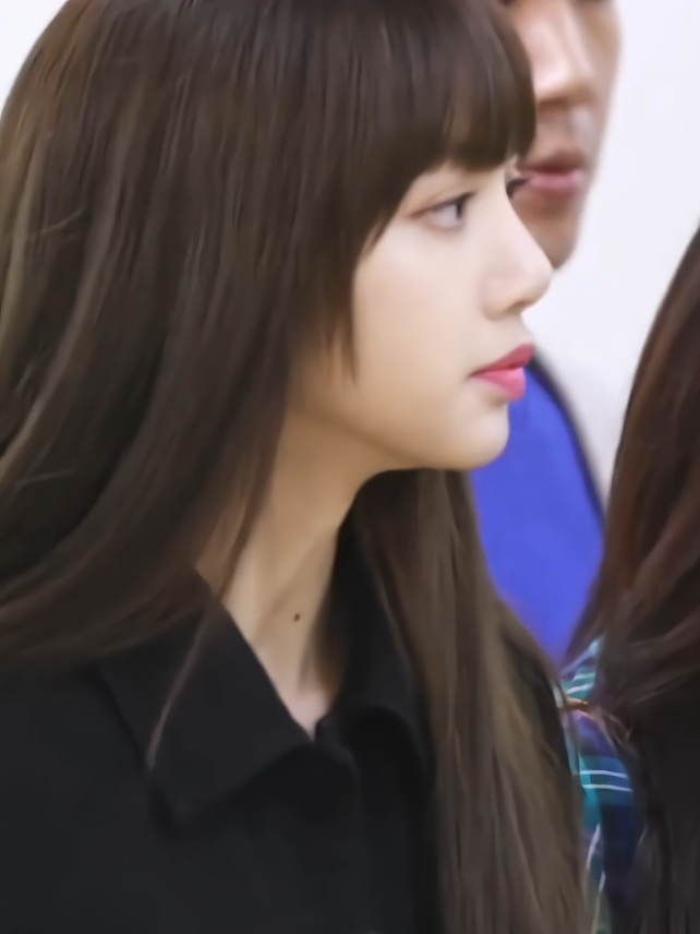 🤍 #lisablackpink #lalisamanobal #lalisa #lisa #fyp 