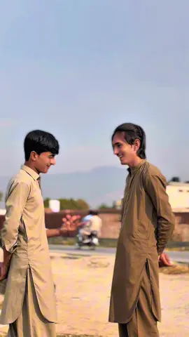 FRIENDS 💝🫶GIFT#umairslomoking #fouryoupage #slomo #bajaure_alak🇵🇰❤ #act 