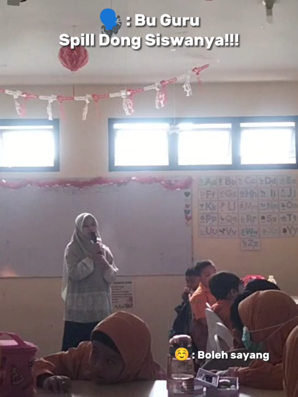 kerandoman bersama mereka  isi gallery pun fullnya dengan mereka 🤣 #fyppppppppppppppppppppppp #CapCut #gurutiktok #ibugurutiktok #gurusd 