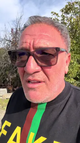 Este chiriaș mârlanu 🔔  vă minte și prostește #nelsonmondialu #nelsonromanu #omuldefonta 