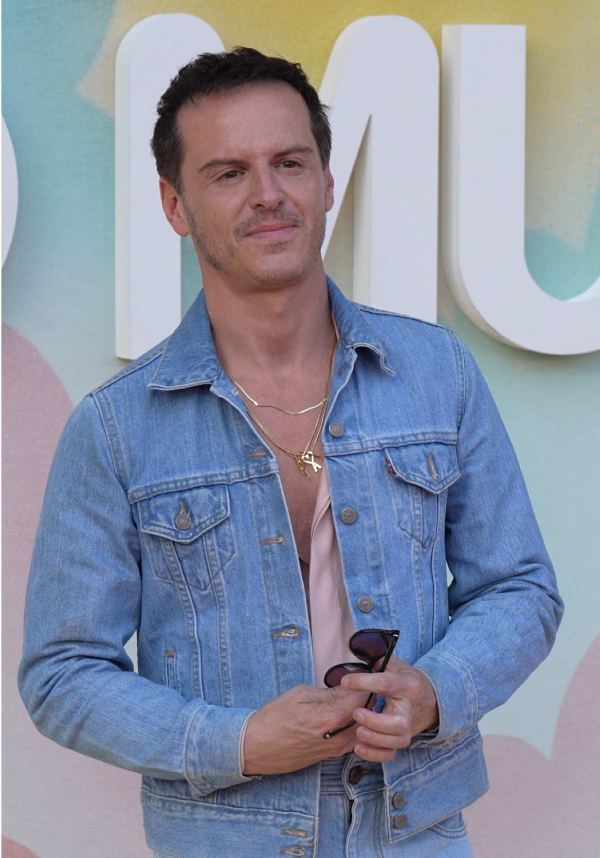 Happy birthday to the #hotpriest himself, #andrewscott 🙏 #fleabag #fleabaghotpriest 