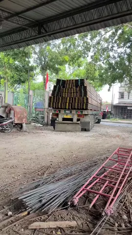 kami distributor semen dan baja menjual bahan bangunan dengan  harga grosir,seperti :  *SEGALA JENIS BAJA * Besi batangan * Besi kawat * Besi pipa dan tabung * Plat besi * Besi profil struktural * Plat gelombang * Baja ringan * Plat bordes * Pipa galvanis * Besi begel * Besi CNP * Besi As St42 * Bondek * Besi As s45c * Besi H beam * Kawat bendrat * Pipa seamles * Atap galvalum * Wiremesh * Besi INP * Pipa hitam * Besi nako * Besi UNP * Besi holow hitam * Besi nako ulir * Besi holow galvalum * Plat strip * Besi WF * Besi holow galvanis * Besi beton * Kanal c galvalum * Reng galvalum * Besi siku * Plat lubang * Expandel metal MELAYANI PENGIRIMAN WILAYAH (dalam dan luar kota ) * Pengiriman aman  * Free ongkir * Harga dan kualitas terbaik Pengiriman cepat langsung sampai titik lokasi. Segera hubunggi kami. #tokonangunan  #gudangbesi  #fyb 