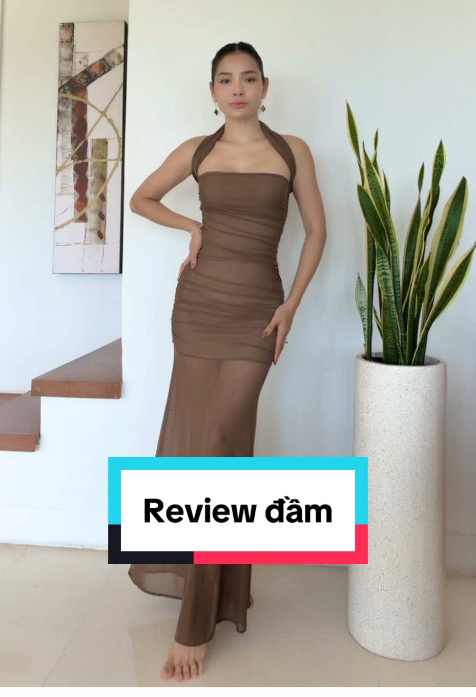 Thêm một chiếc đầm đẹp cho chị em đây nhaaa #phuongtrinhjolie #metrinhreview #fasion #OOTD @Phuongtrinhjolie @Lý Bình ❤️ Phương Trinh Jolie @Mia Soma và ba Bình 🤟 @Tyga Quan @Loka Quan @Ba Bình Review 