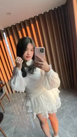 Ngọc Ánh – một cô gái mang phong cách nhẹ nhàng với tính cách thân thiện , hoà động với bạn bè, luôn có những câu chuyện hay và thú vị , luôn mang lại cho mọi người những tiếng cười sau những tiết học hoặc có thể là trong giờ học .@Ánh🌦️ #xuhuong #fyp 