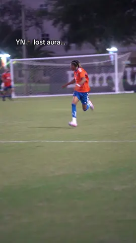 What is going on 😭😭 #football #sundayleague #viral #fyp #viralvideos