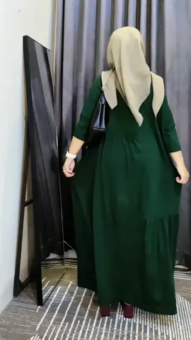 Baju & warna ter fav❤️ bahannya kaos adem gak bikin sumuk ,, warna nya juga cantek di pakein apa aja masokkk cuttingan bestt ✨ 🥰 #gamiskekinian #homedress #mididress #fyp #bajuterbaru 