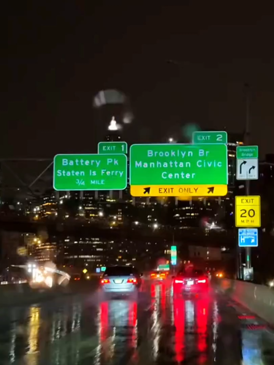 Manhattan New York City Time Square United States🗽🇺🇸 I Love ❤ You 🗽🌆🌉 ‎#growmyaccounttiktokteam  ‎#timesquarenewyork  ‎#unitedstatesofamerica🇺🇸  #nyctiktoker  ‎#searchinsights 