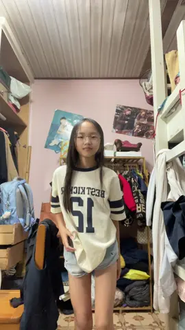 我穿拖鞋🥿 踢的不直