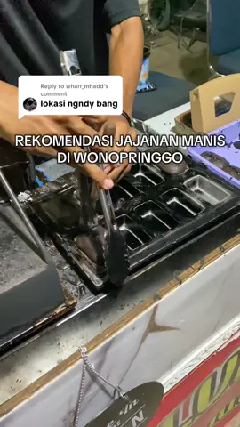 Replying to @wharr_mhadd ini lokasinyaa masss, kadang dia suka udah stok bikin beberapa, kalo mau minta yg baru mateng request ajaa hehehe #fypシ゚ #viral #kuebalok #pekalongan #jajan 