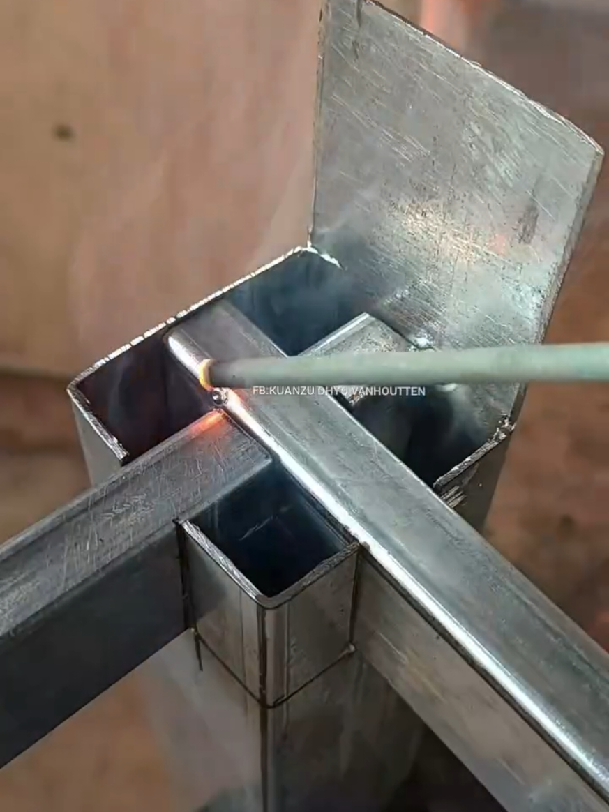 زاوية مغلقه #شعب_الصيني_ماله_حل😂😂 #سودرو #fyp #fouryou 