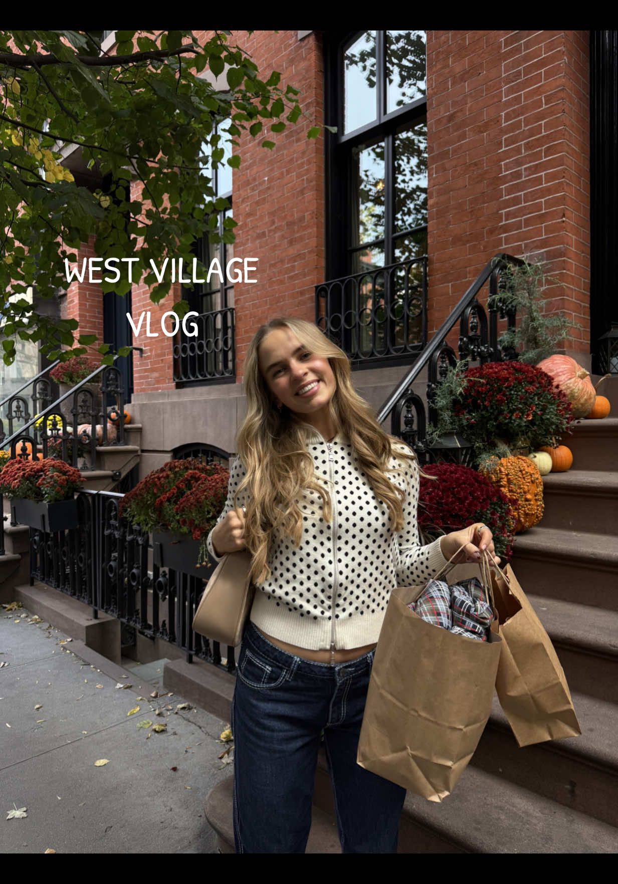 all the doggos!!! Big reason to come to west village. 3.5 days is not enough but we are having the best time 🥹💖🇺🇸 I didnt wanna film too much around Carrie Bradshaw house for respect of the people living there🥲💛 but gorgeous gorgeous place to be able to visit!! 💅🏼 #westvillage #westvillagevlog #nycvlog #newyorkvlog #newyork 