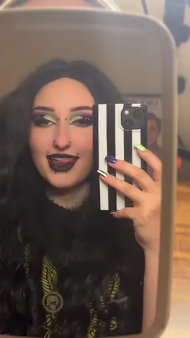 Attempted to match my makeup to my nails 💅 #altgirl #makeup #alternative #halloweennails 