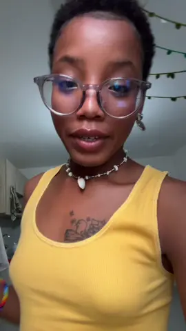 I can’t be the only one that finds this crazy af 😭