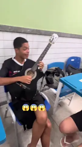 mandou muito bem 👏👏👏