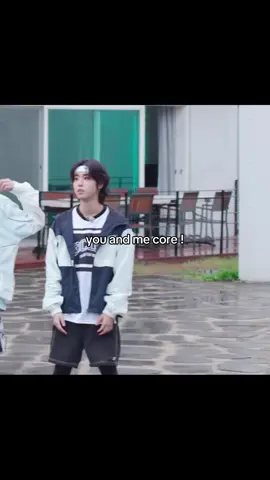Hyunjin and Han have such a precious friendship omg ☹️ I love them so much please 🙏🏼 our Samsung duo LMAOO #hyunjin #han #hyunsung #bff #straykids 