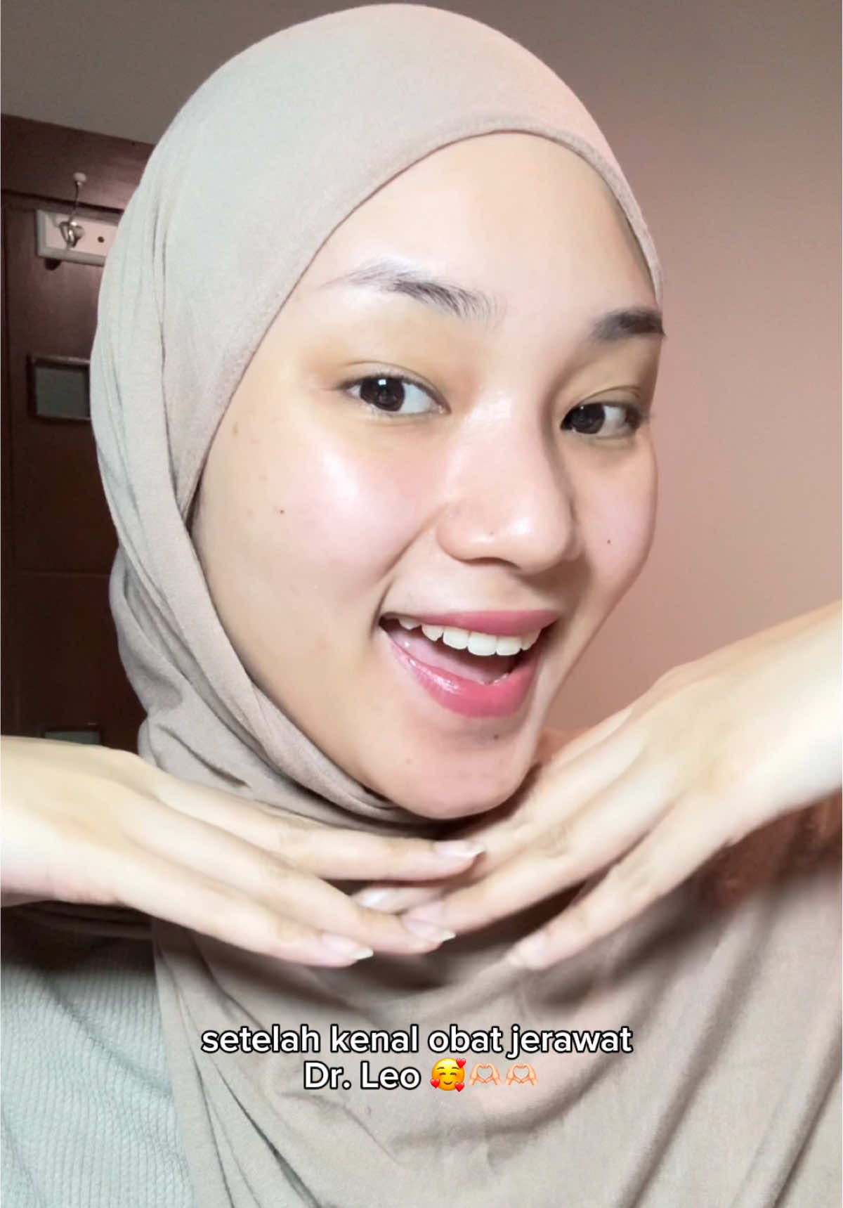 kalau udah ada jerawat yg dicari pasti product dari Dr. Leo 😆🫶🏻