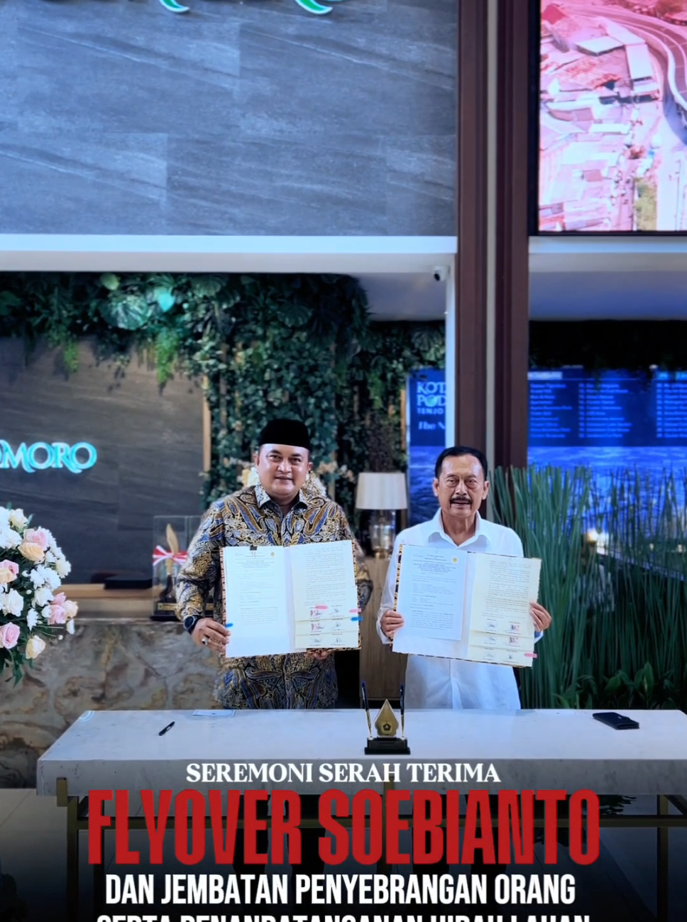 Alhamdulillah...Didampingi Jajaran Forkopimda, Jajaran Pemerintah Daerah, PT KAI Dan Agung Podomoro Group Melaksanakan Serah Terima Flyover Soebianto Serta Penandatanganan Hibah Lahan Di Kecamatan Tenjo. Sejarah Baru Dalam Pembangunan Infrastruktur Kabupaten Bogor. Terima Kasih Dan Apresiasi Setinggi-Tingginya Kepada Semua Pihak Dalam Mendukung Penataan Kawasan Stasiun Tenjo Dan Pembangunan Flyover Secara Non-APBD. Semoga Kolaborasi Ini Terus Menguat Dalam Upaya Meningkatkan Aksesibilitas, Mobilitas, Kenyamanan Dan Keselamatan Masyarakat... SALAM BOGOR ISTIMEWA 🇲🇨 KUTA UDAYA WANGSA.