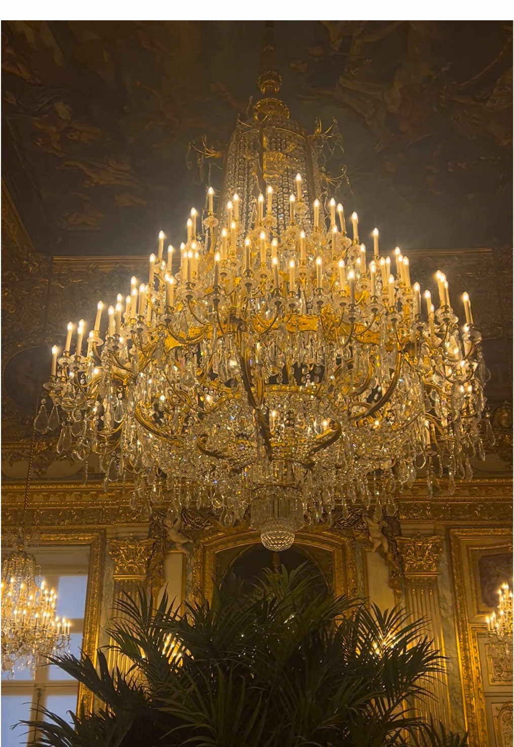 Luxe #luxe #louvremuseum #napoleon #castle #beutiful 