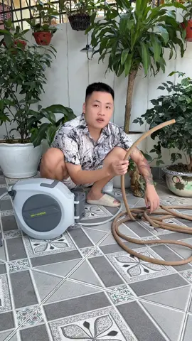 1050k Bộ vòi tưới cây tự thu MAY GARDEN cao cấp 