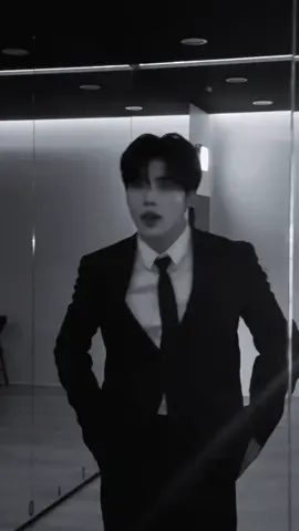 💥🥊 𝐄𝐗𝐓𝐑𝐀 𝙨𝙩𝙮𝙡𝙚 #ZEROBASEONE #ZB1  #PARKGUNWOOK  #NEVER_SAY_NEVER #EXTRA 