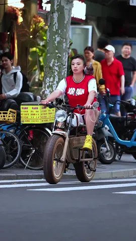 #Shanghai #StreetFashion #StreetStyle #outfit #foryou #fyp #Lifestyle #OOTD #fashion 