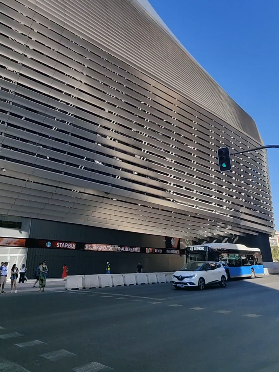 The New Era of the Bernabéu 🔥⚪️ The home of football. The Santiago Bernabéu 360° 🏟️ #HalaMadrid #RealMadrid #SantiagoBernabeu #Bernabeu360 #UCL #ChampionsLeague #RealMadridJuventus #Football #Soccer #Madridista #Stadium #Futbol #RMFans #MadridForever  @Real Madrid C.F. @Adidas Football @Emirates 