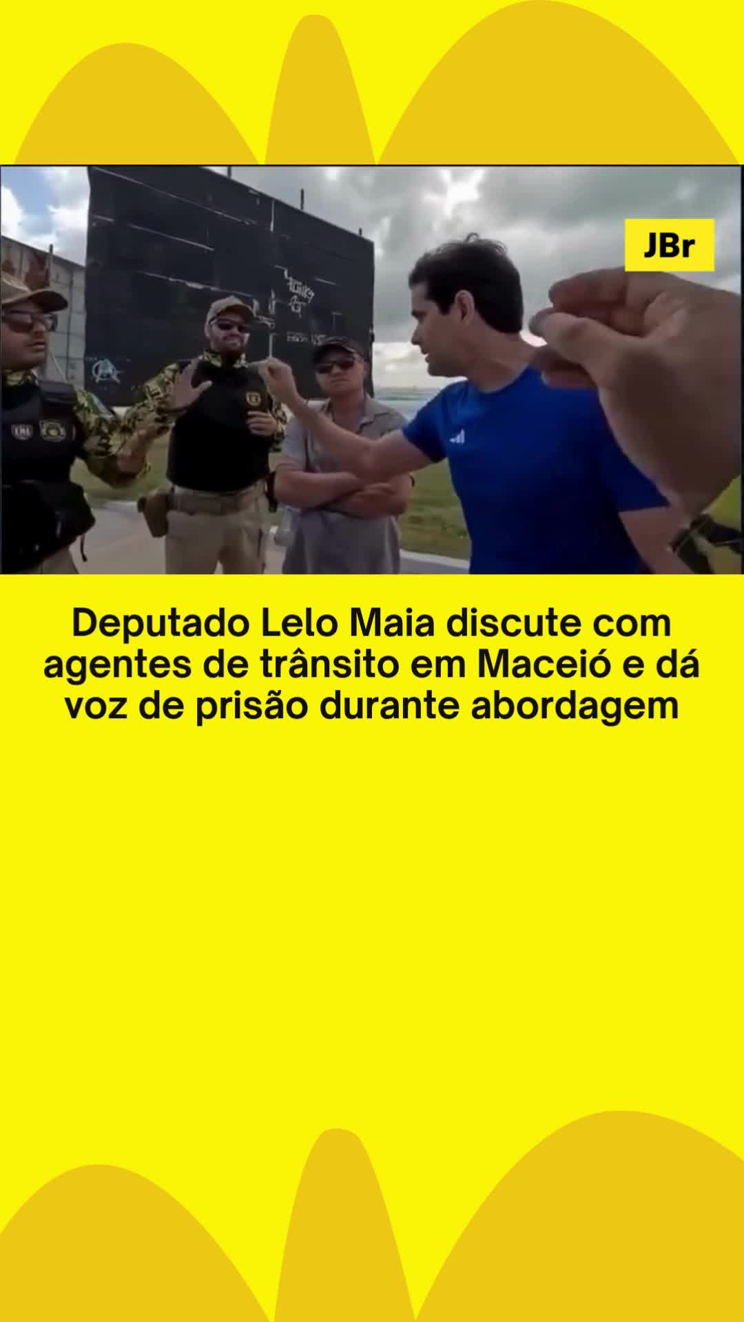 🚨 Um novo vídeo, divulgado com exclusividade pelo portal 7Segundos, revelou mais detalhes da discussão entre o deputado Lelo Maia (União) e agentes do DMTT de Maceió, ocorrida na última sexta-feira (17). 🎥 Nas imagens, o parlamentar admite que o veículo estava transportando clientes de seu escritório de advocacia para audiências em fóruns da capital, mas nega que a prática configure transporte remunerado de passageiros — motivo pelo qual os agentes decidiram autuar o carro. ⚖️ Em tom alterado, Maia ameaça chamar a polícia e chega a dar voz de prisão a dois agentes, alegando abuso de autoridade. O caso gerou grande repercussão nas redes sociais e deve ser apurado pelas autoridades locais. 📹: Reprodução #jornaldebrasilia #maceio #alagoas #politica #transito #leomaia #brasil