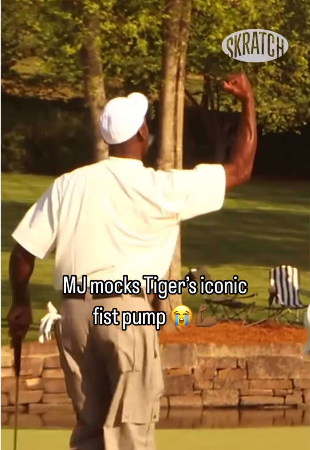 When #NBA Tip-Off falls on a #tigertuesday 💪🏾 #mj #tigerwoods #sports 