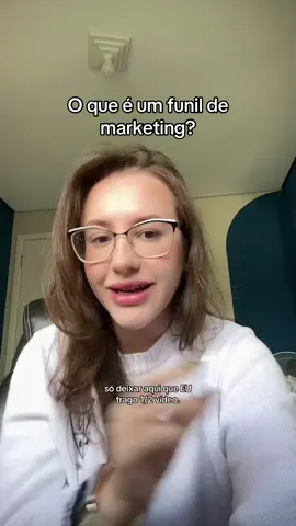 Você ainda acha que “funil” é papo complicado de marketing? Na prática, ele é o caminho que o seu cliente percorre — desde o momento em que te descobre até o momento em que decide comprar. Quem entende de funil, vende todos os dias (mesmo sem postar o tempo todo). 📈 Se quer aprender a montar o seu e vender com estratégia, segue o perfil pra não perder os próximos vídeos. #funildemarketing #marketingdigital #estrategiademarketing #vendasonline #conteudodevalor    