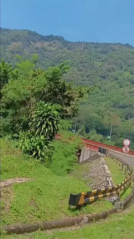otw bandung selatan ciwidey cibuni rancabli emang sahdu banget sejuk ..