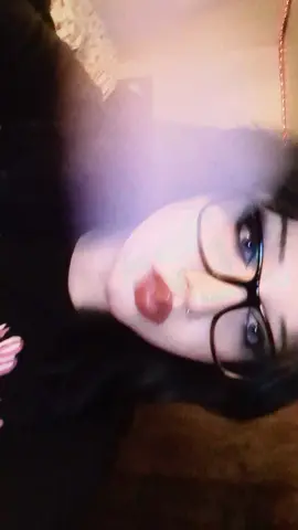 ignore my messy ahh room, I need to clean it😭