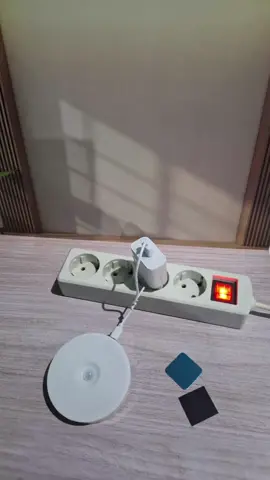 Lampu LED tanpa saklar? Ada dong. Lampunya terdapat sensor otomatis. Jadi ketika ada gerakan, dia akan menyala. #lampuLedtanpasaklar #lampuledsensorotomatis #lampuledsensorgerak #lampuledviral