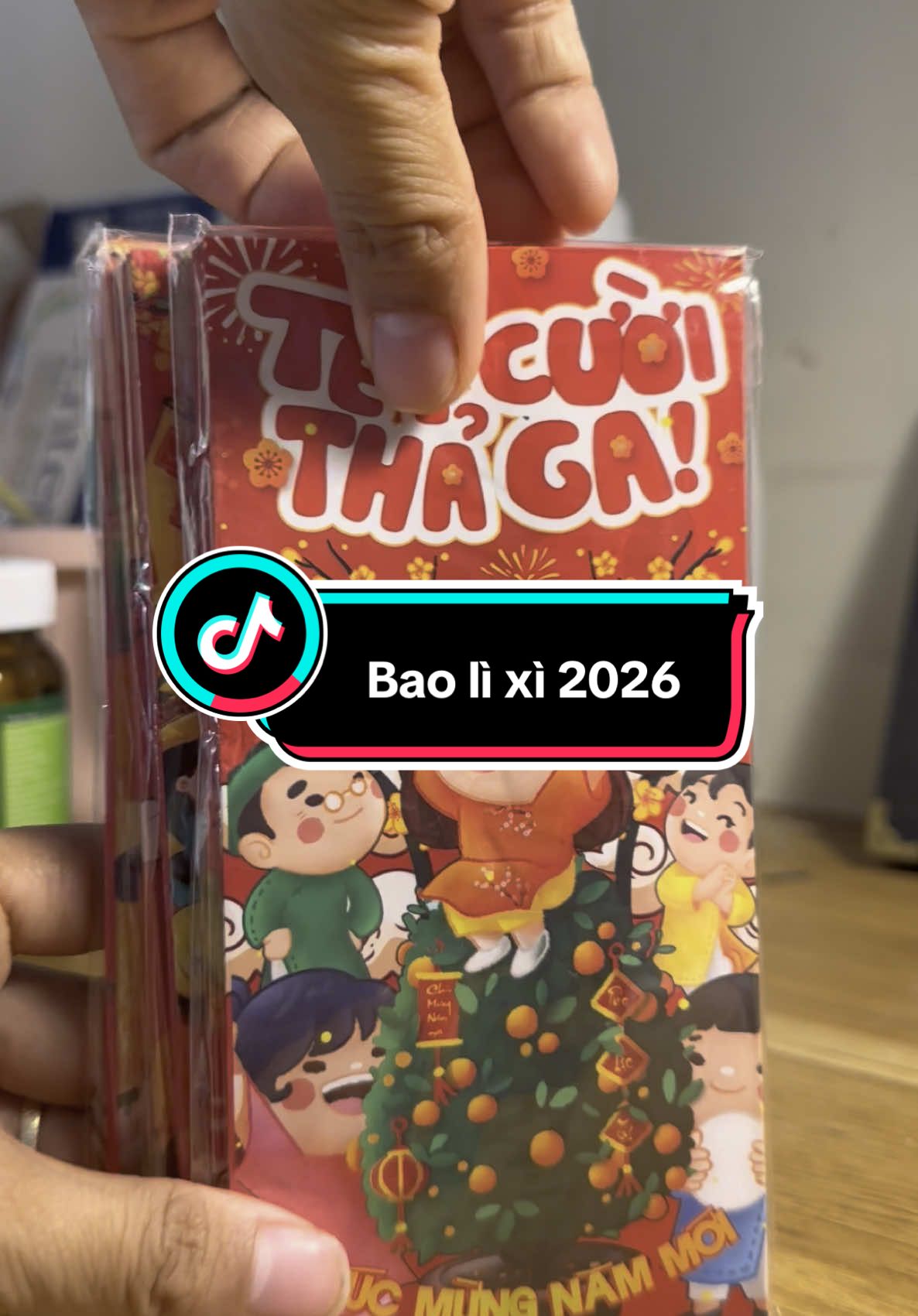 Sắm luôn cho hời, cho đỡ quên các mom ạ! Gần tết là dễ hết mẫu xinh lắm! Bao lì xì xinh đelj mà nét cỡ đó, hiện tại lúc này chỉ 23🐠 mà được hẳn 50c đó ạ! Hốt lẹ luôn thôi chờ chi??  #Tết #lìxì #baolixi #2026 #xuhuong 