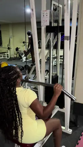 Johnny Bravo watch out #mooonakaa #zanzibar #GymTok 