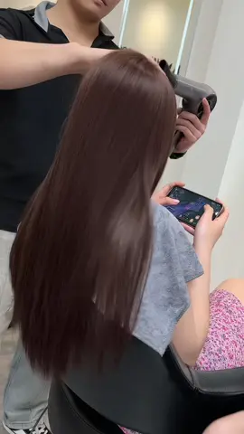 màu mocha gợi ý cho chị em thích màu  k tẩy #vairal #tócđẹp #quận2quêtui🤗🤗 #nâumocha 