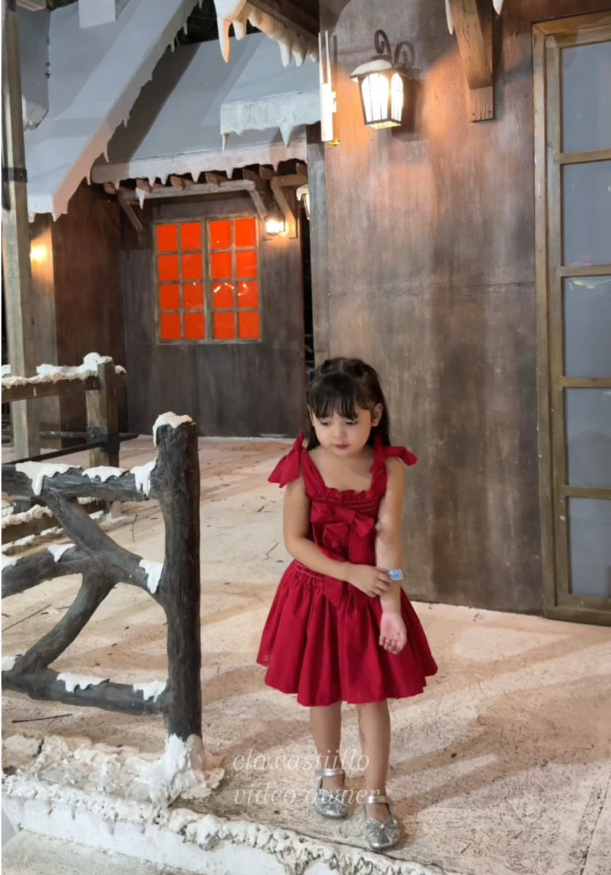 Ang saya bumili pag ganito ka-cute at ka-affordable! 😍 Moms, wag na palampasin ‘to — perfect gift or OOTD para sa anak mo 💕 #kidsoutfit #red #reddress #dress #birthdaydress 