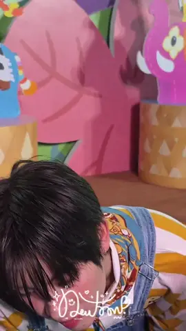 เฟิร์สวันบอกว่าผมเป็นคนไกด์น้ำปิง ละเล่นให้พี่ๆดูด้วยนะ อย่ามาดูถูกพ่อครูนะ อิป้า!!!