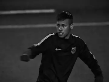 ela cursa faculdade. | #gbxws7 #fyp #neymar #skills #Soccer 