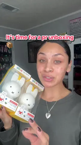It’s time for a pr unboxing #prunboxing #prpackages #viral #fyp #newmakeup 