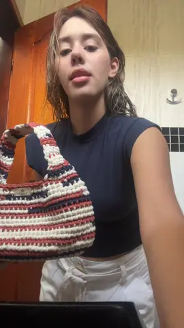 Cabe TUDO nessa bolsa amei mto #crochet #loja #bolsa #crochetersoftiktok 