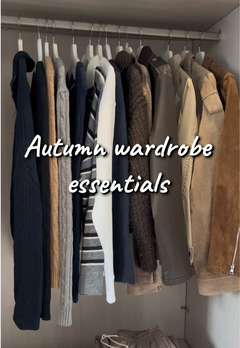 My current Autumn wardrobe essentials. Also Suede jackets are my current fave. #fashion #autumnoutfits #OOTD #autumn #viral  @ZARA @Mango @H&M @Ralph Lauren @asos @abercrombie 