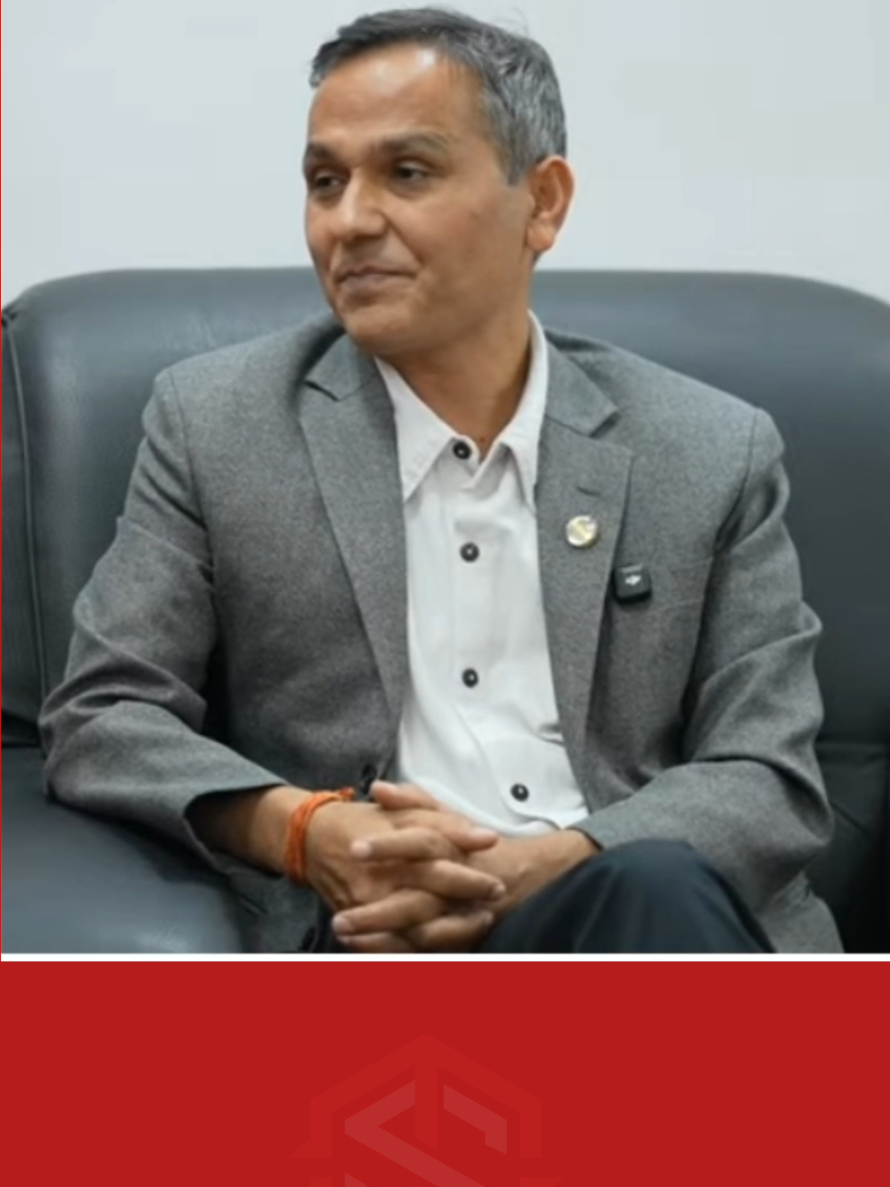 केपी ओलीलाई औकातमा ल्याउनै पर्ने देखिन्छ: गृहमन्त्री, ॐ प्रकाश अर्याल video Source: onlinekhabar.com #satyakhabarnepal #omprakasharyal #kpoli #amale  #genzprotestnepal 