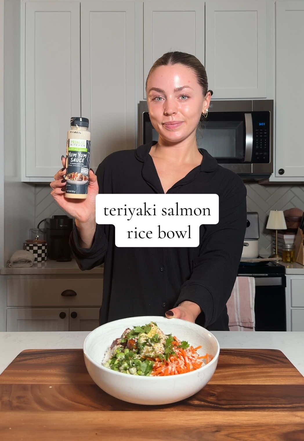 Salmon rice bowl 🍣 full recipe in bio!!  #EasyRecipe #quickrecipes #healthyrecipes #mealprep 