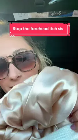 Satin Lined Beanie 🖤 Regular hats make your forehead itch, don’t tell me they don’t! Plus if you were a regular hat all day your hair comes out looking a hot mess. Not with this satin lined beanie! They have multiple different colors, it also comes with a scarf. Save your hair and your forehead with these :) #beanie #satinlined #beanies #beanieseason #fashion 