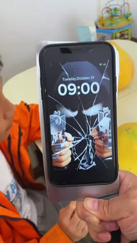 You can download the same style  dynamic wallpaper for free , the template in the lower left corner is ready go and try it!       #livewallpaper #wallpaper #capcut #capcutforus #capcutpioneer iphonewallpaper     livewallpaper