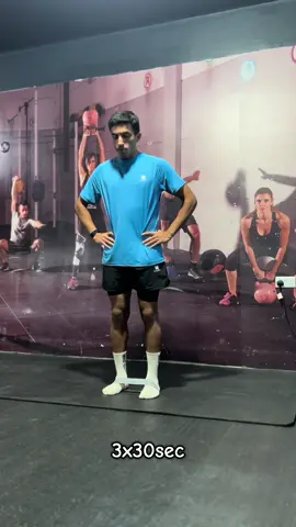 قوّي عضلات رجلك بالمطاط فقط 🦵🏻🔥 تمارين مقاومة فعّالة تحسّن القوة والثبات والتوازن 💪 تقدر تسويها من البيت بكل سهولة 🏡 #fyp #foryou #gym #اكسبلورexplore #كرة_قدم 