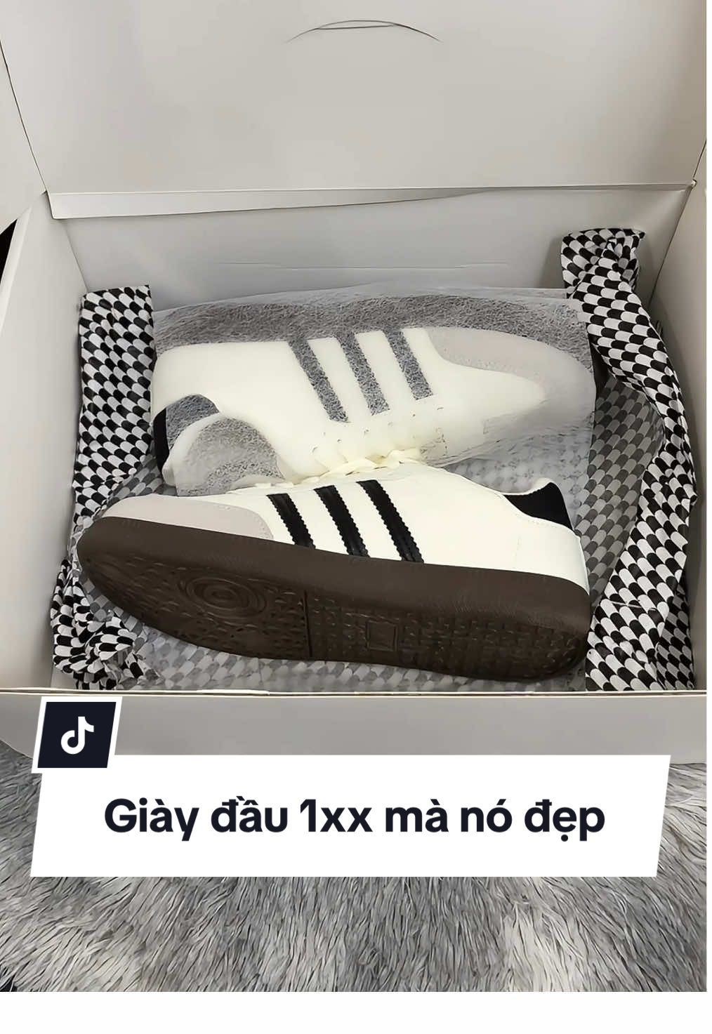 Giày đẹp quốc dân, Rẻ hơn cả cho #sansalecungthang #tiktokviral #xuhuong #tiktokshop 