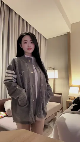 Màu nào cũng ưng vậy trời 😝😝 #xhhhhhhhhhhhhhhhhhhhhhhh #moingaymotoutfit #ilovetiktok 