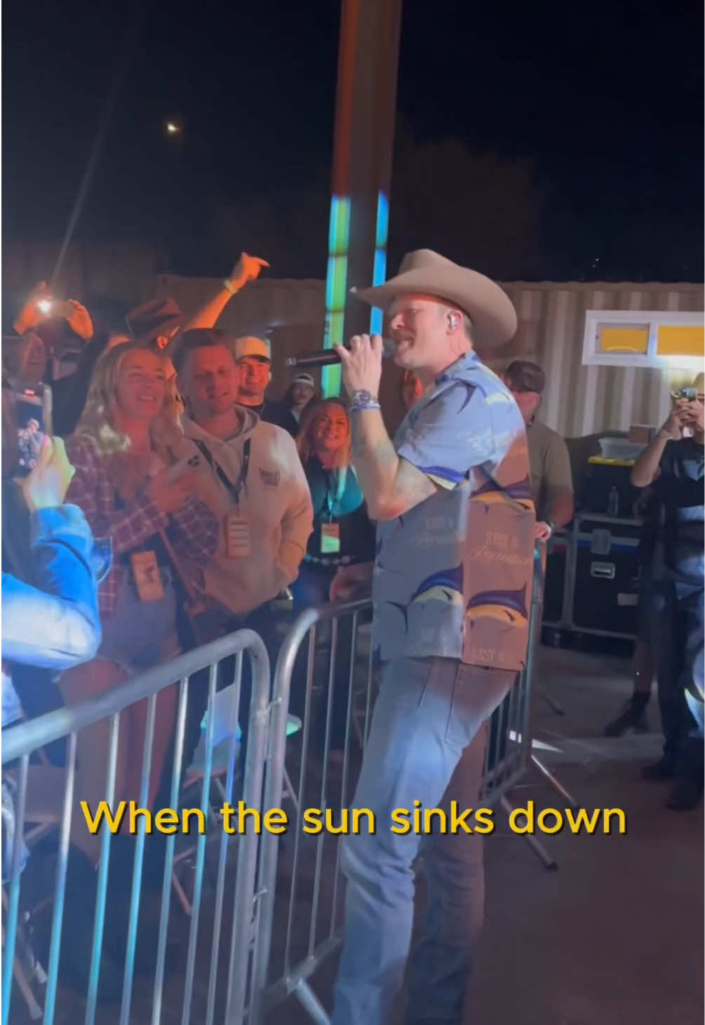 We’ll be groovin’ when the sun goes down🔥