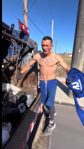 É que esse ano sei que tudo vai mudar 🙇🏾‍♂️🥹🚀 . . . #viral #brasil #humildade #Motivacional 